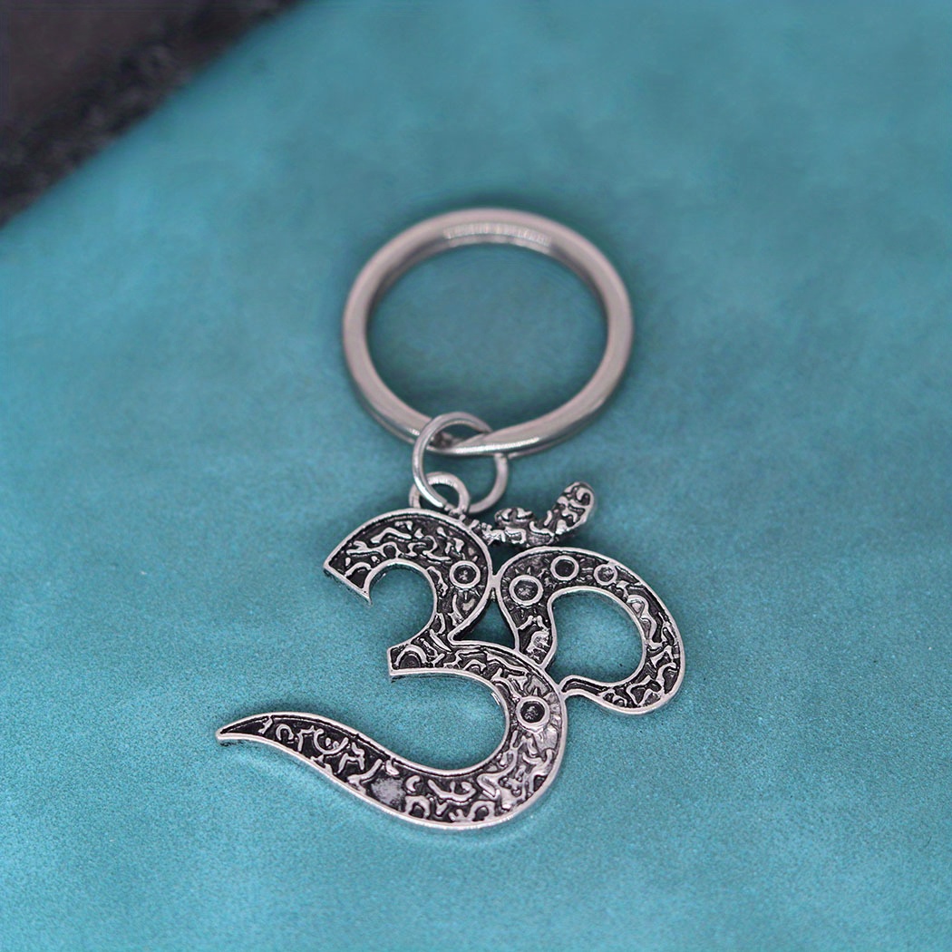 Vintage Keychain For Men And Women, A Easy Birthday Present
