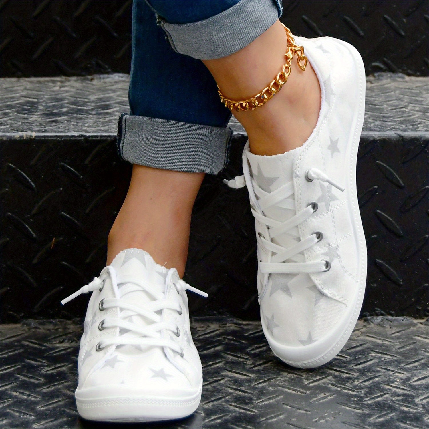 Women's Star Printed Canvas Shoes Casual Lace Up Low Top Sneakers