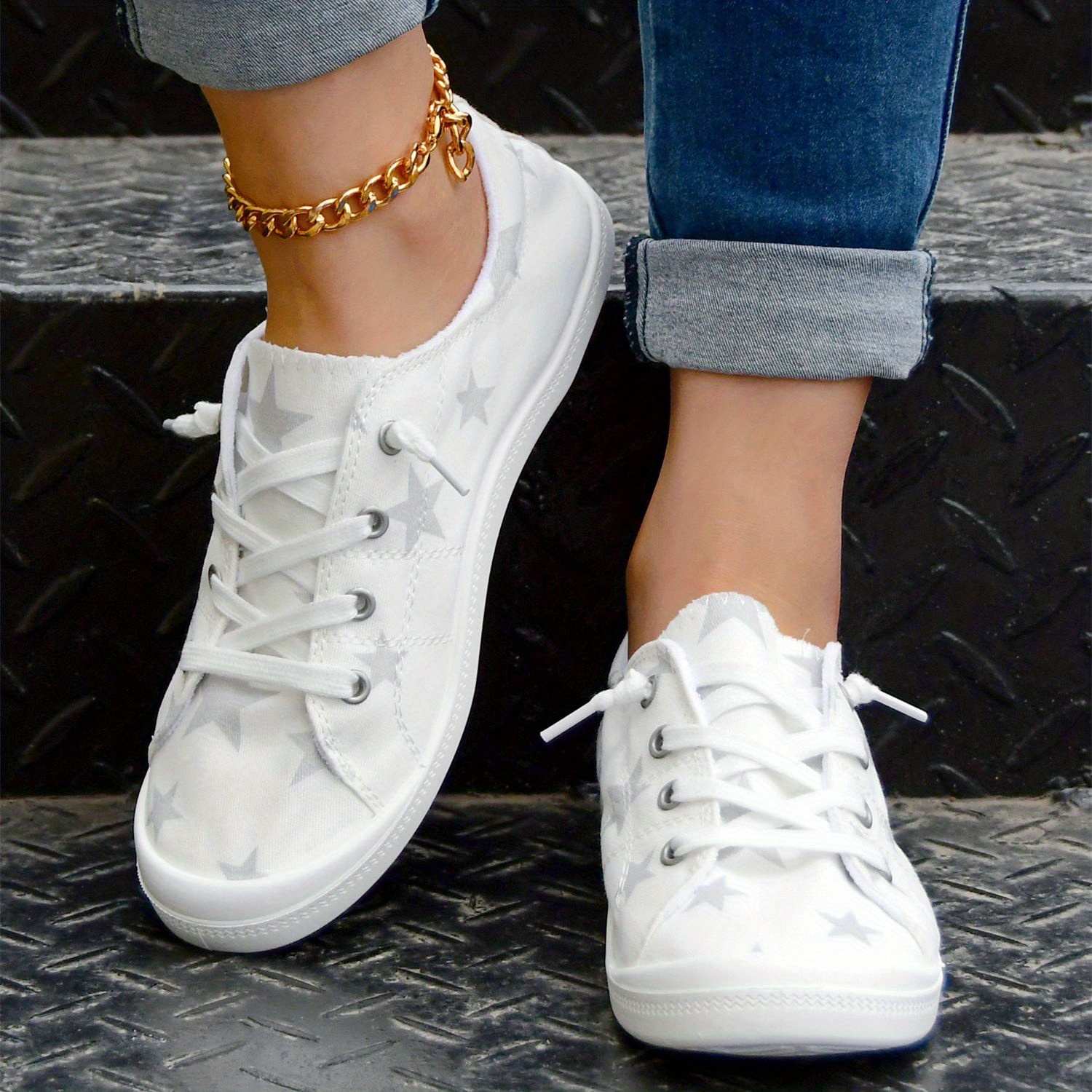 Women's Star Printed Canvas Shoes Casual Lace Up Low Top Sneakers