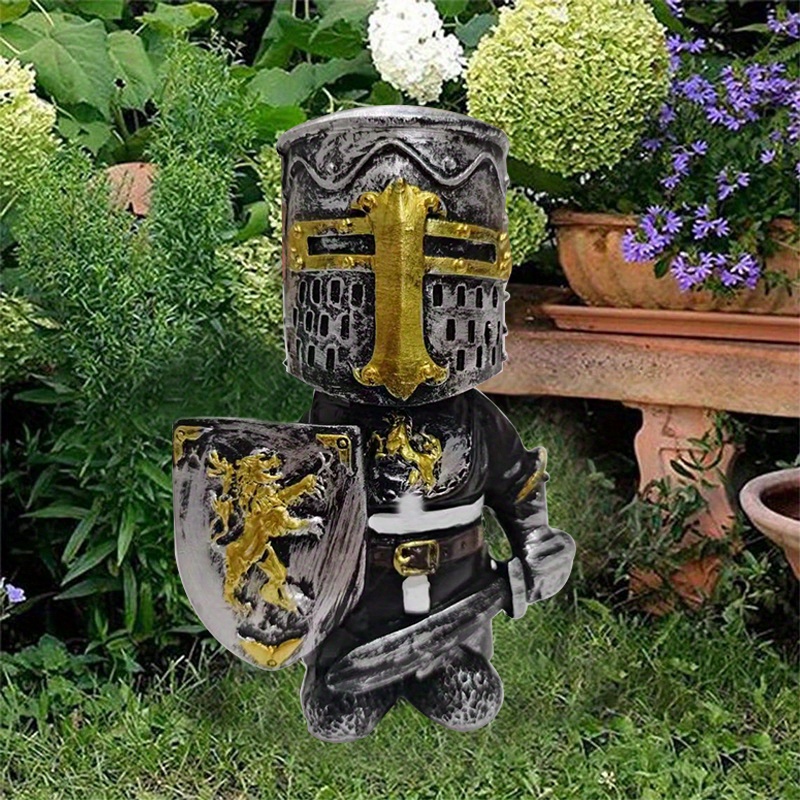Stunning medieval decor for Decor and Souvenirs 