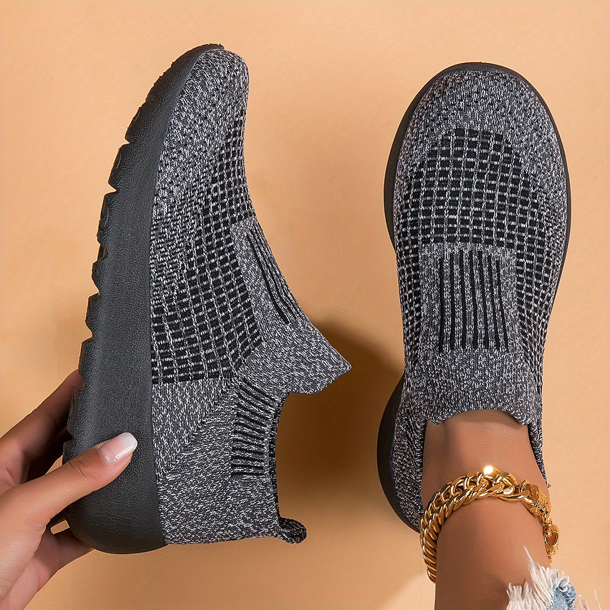 Image of New Style Plus-size Women's Fashionable Casual Knitted Ultra-lightweight Running Shoes, Women Shoes, Sneakers