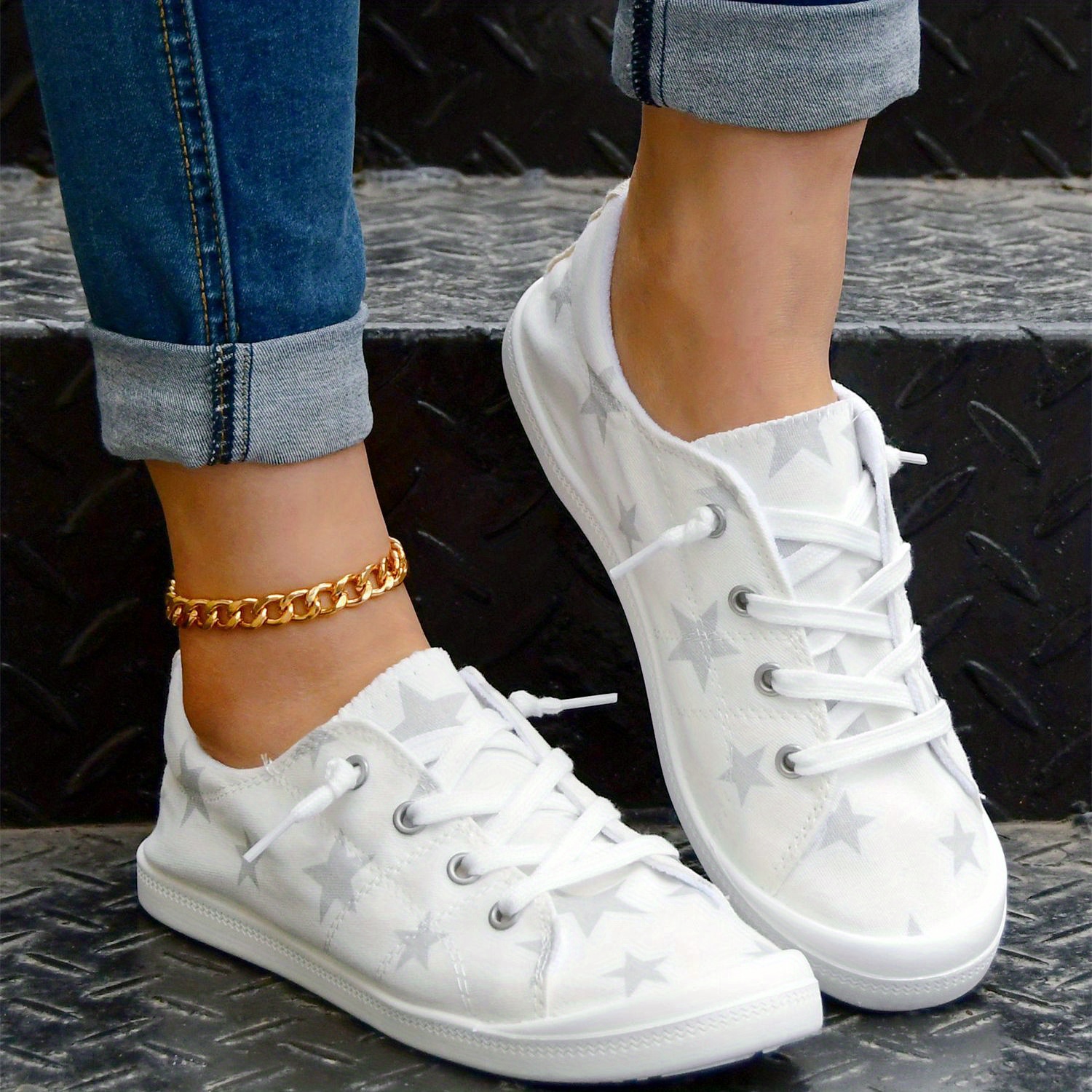 Women's Star Printed Canvas Shoes Casual Lace Up Low Top Sneakers