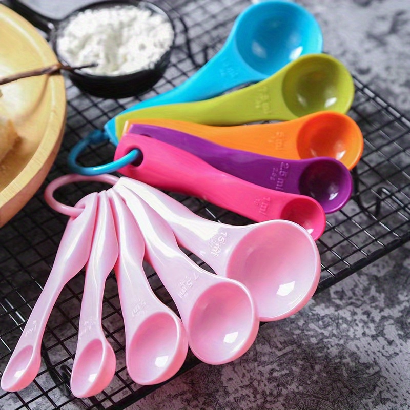 Spoons Rainbow Measuring Spoons And Cups, Made Of Plastic, Suitable For  Baking And Food Measuring Dry And Liquid Ingredients - Temu