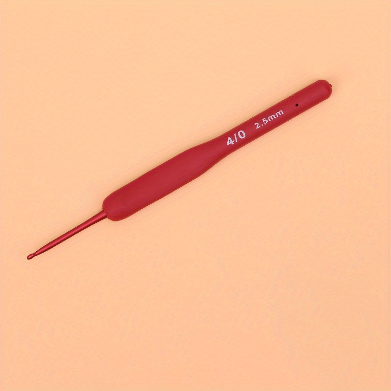 Tulip Etimo Red Cushion Grip Crochet Hook