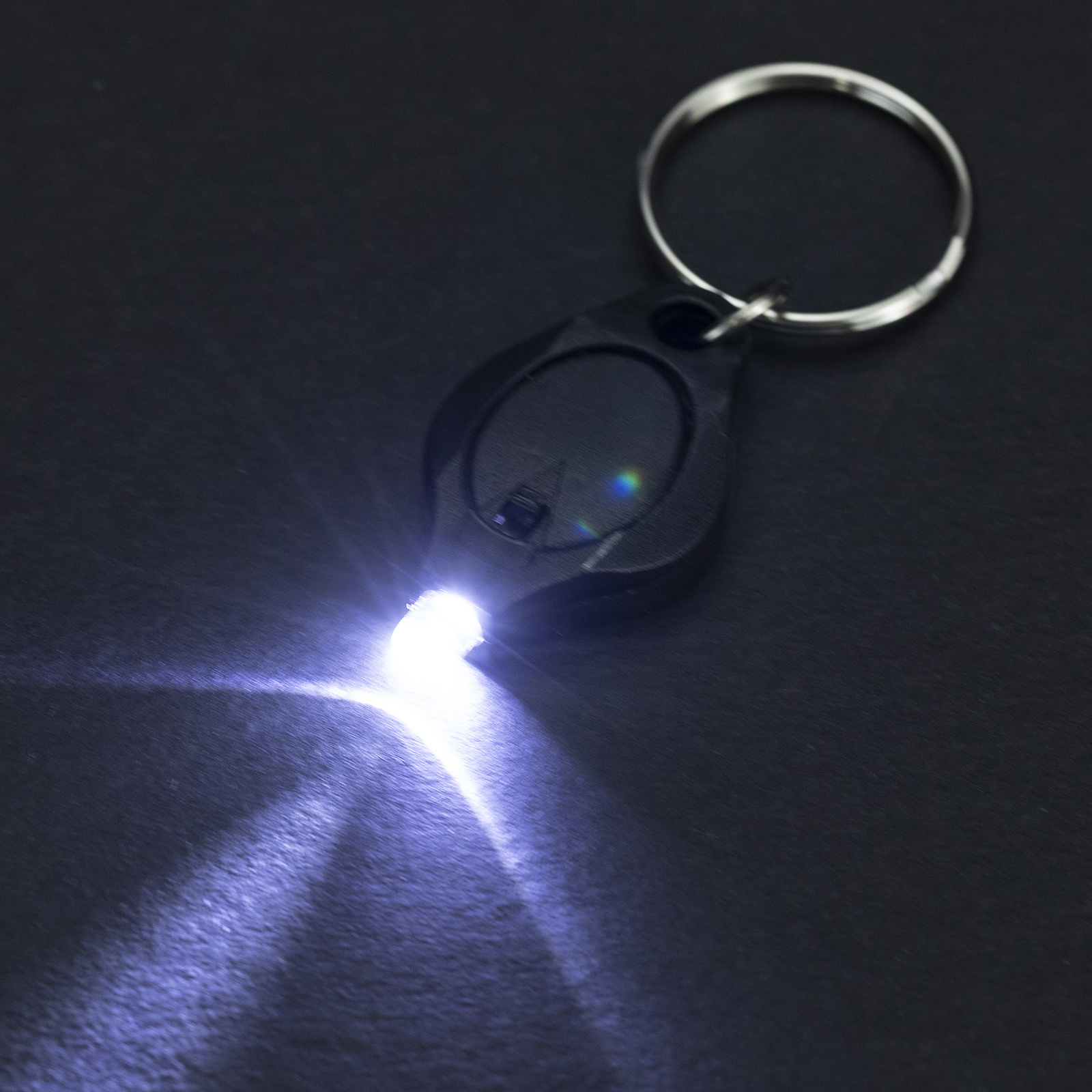 Mini Keychain Light LED Flashlight Emergency EDC Key Ring Torch (Black)