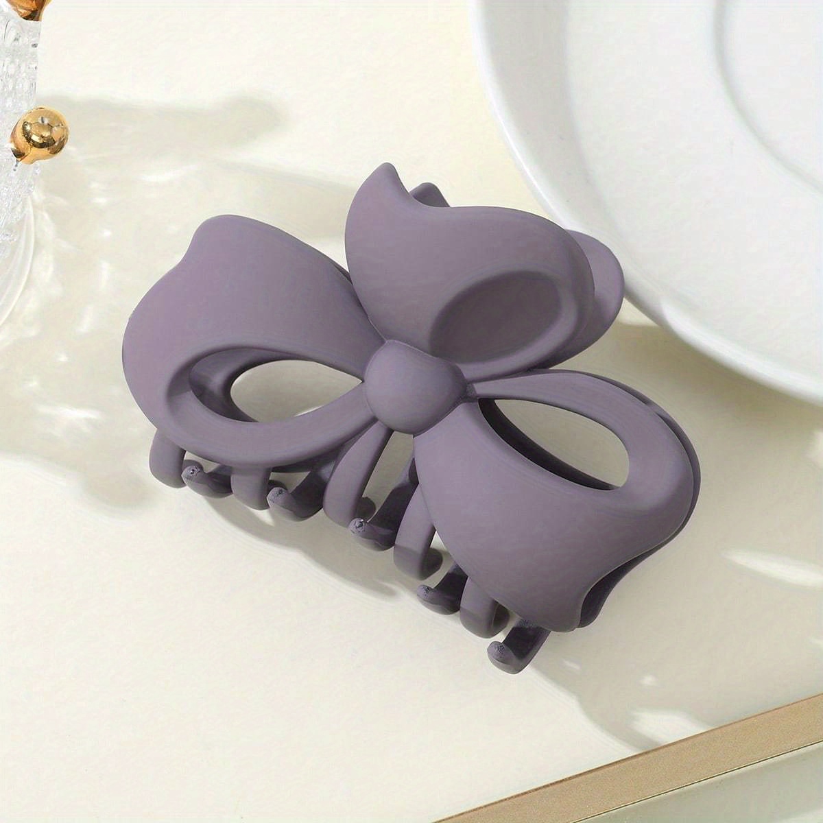 A Bow-shaped Hair Claw