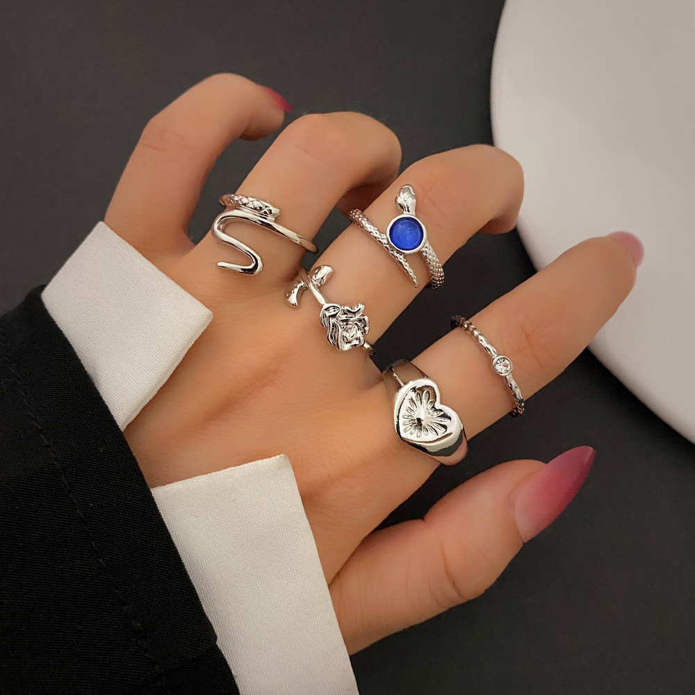 Metal rings store for girls