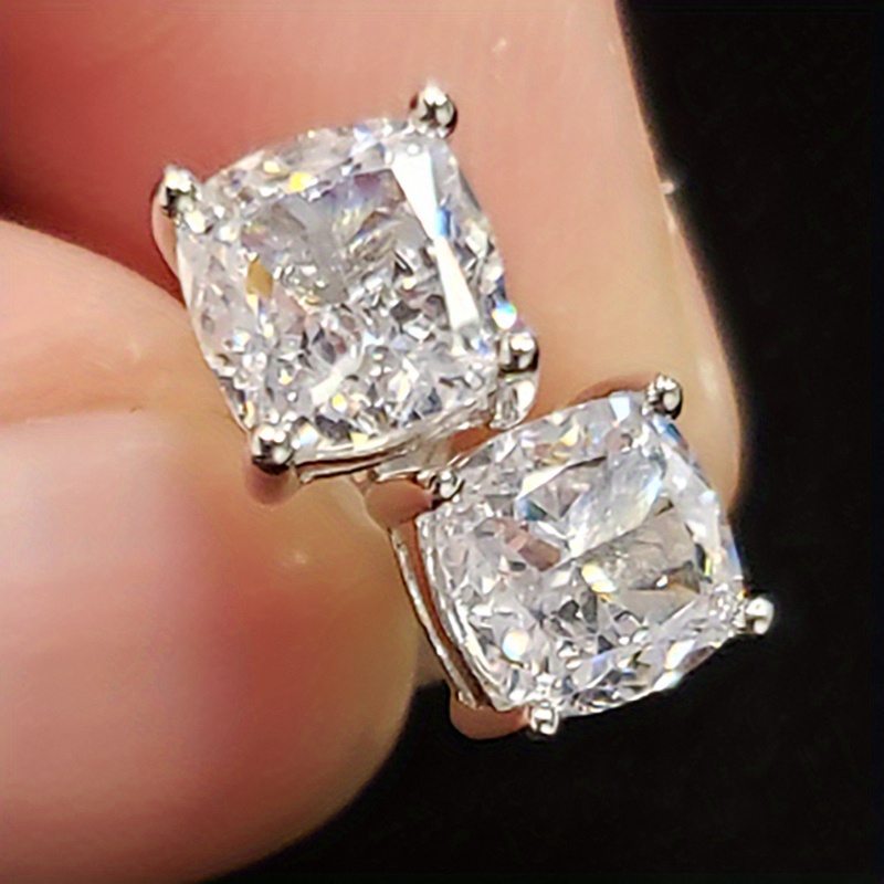 -prong Zirconia Stud Earrings For Women, Perfect For Engagements And Weddings, Ideal Gift For Jewelry Enthusiasts