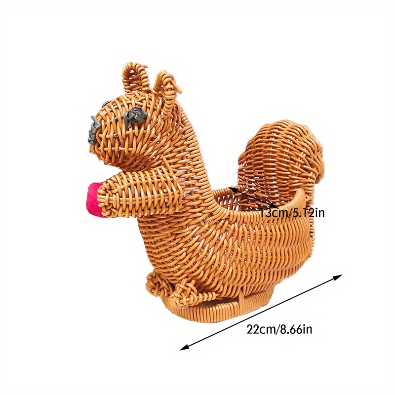 Wicker Squirrel Basket - Small Fruit Basket