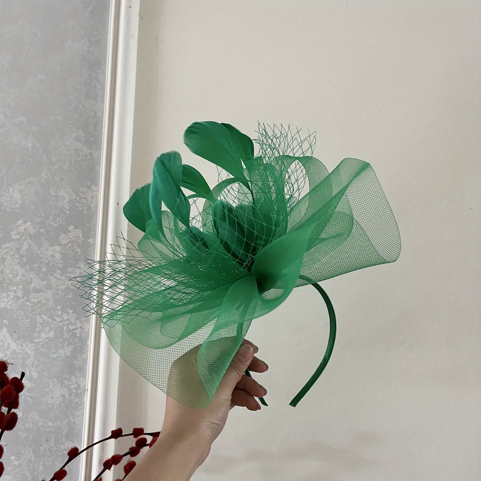 Fascinators UK - Buy Fascinator Hats, Hair Fascinators, Wedding Hats