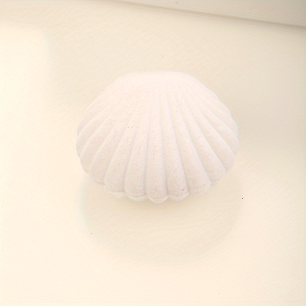 Small Shell Flocking Jewelry Box