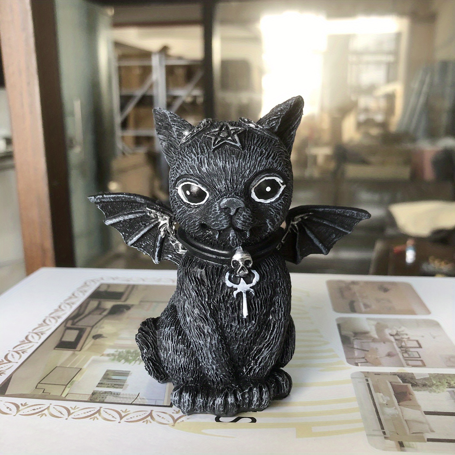 ShenMo Artisanat De Résine De Chat Magique, 1PCS Sculpture Animal  Décoration Ornement De Figurine De Bricolage Cadeau D'halloween Monstre  Chat Avec Des Statues D'ailes Décoration De Fête D'halloween( 