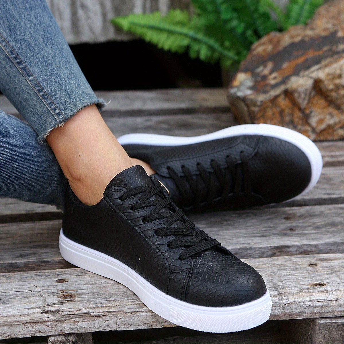 靴 OBLIQUE TOE FLAT SHOES Linzi Lidia Black Lycra Square Toe Flat Shoe - Matalan