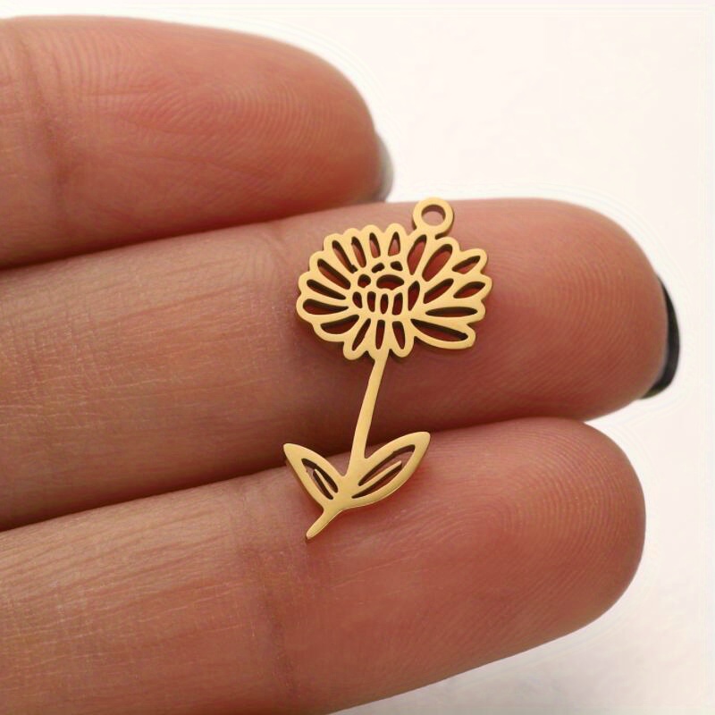 Wholesale DICOSMETIC 12Pcs 3 Colors Rose Flower Charms Stainless