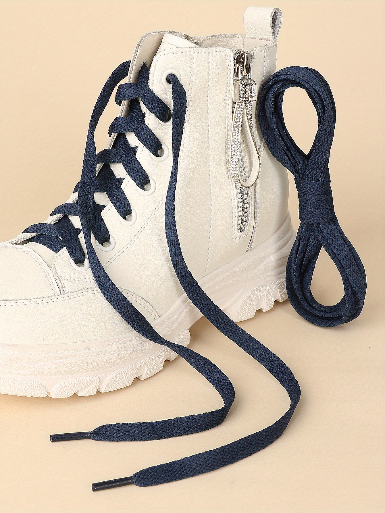 Cordones anchos blancos