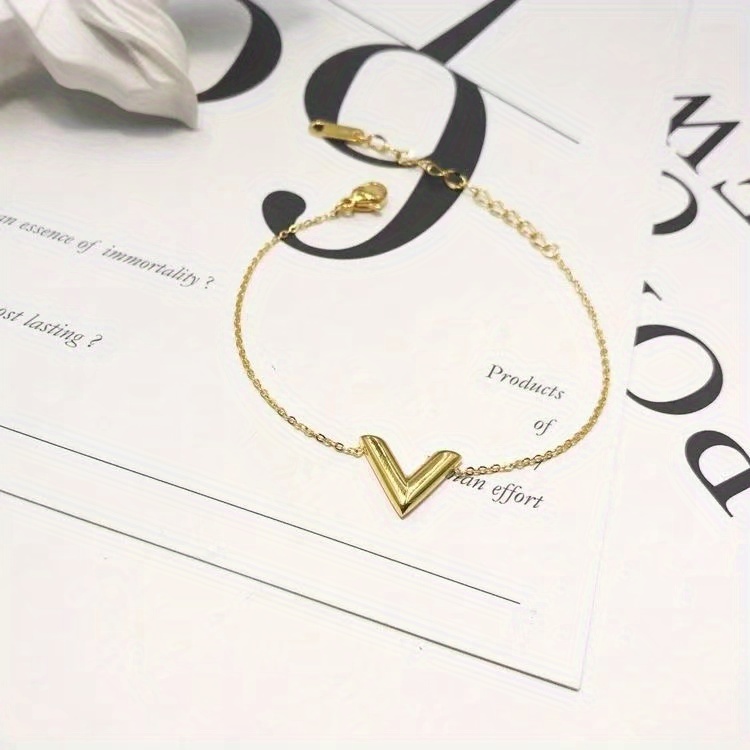 V Letter Bracelet For Women, Fashionable And Non-fading Titanium Steel Gold- plated Jewelry, Wrist Decoration - Temu Australia
