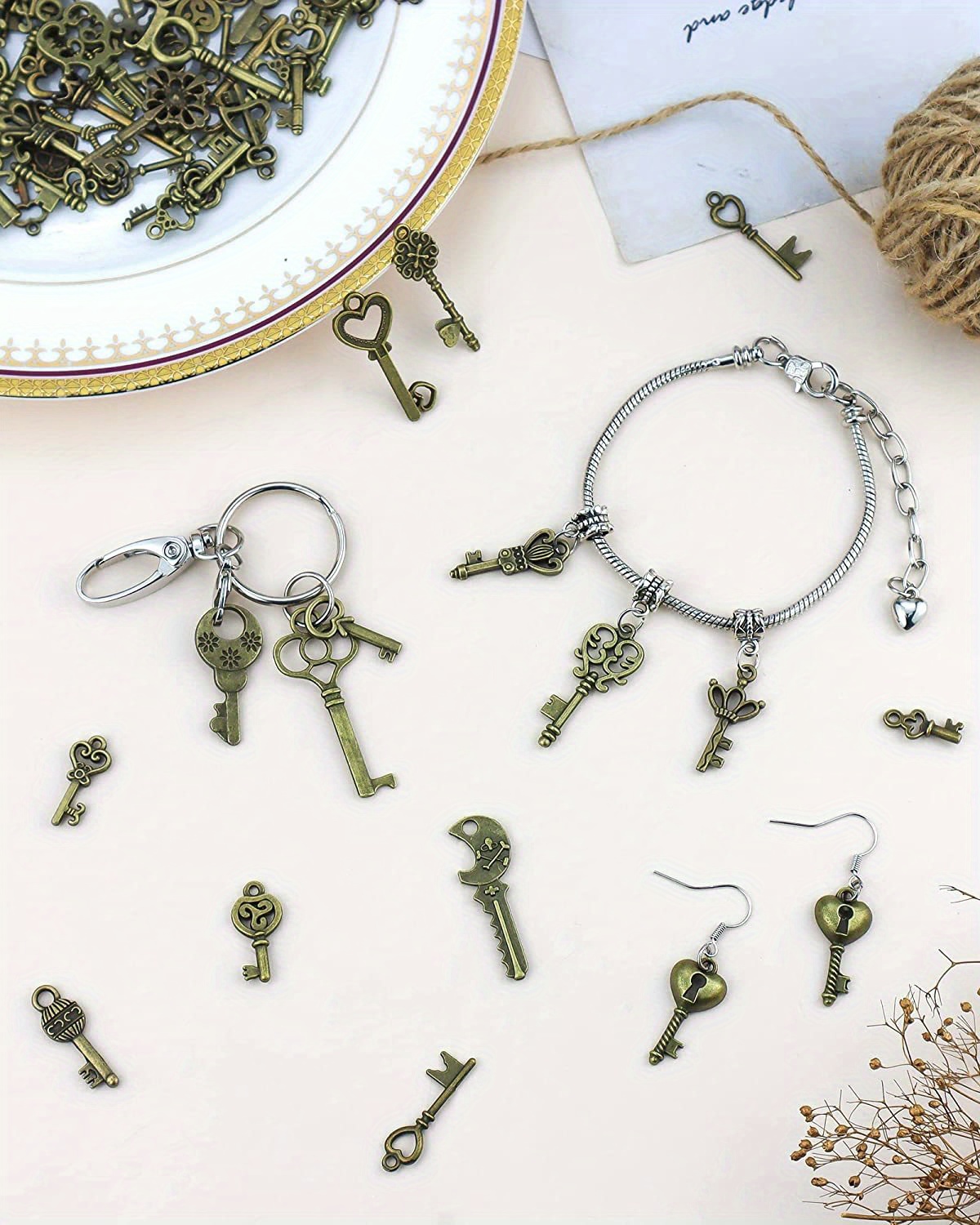  500 Pieces Vintage Skeleton Key Set Charms Mixed Antique Style  Bronze Brass Key Set Charms Collection Kits for Pendant DIY Making Jewelry  Earring Craft Wedding Party Favors Decor : Arts, Crafts