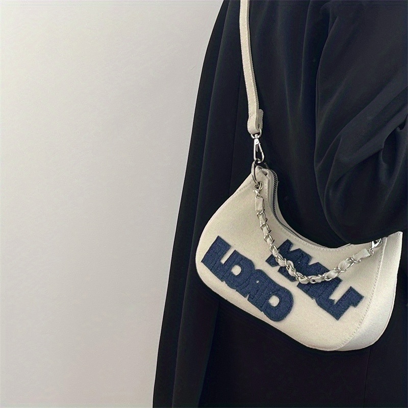 Chain & Letter Patch Decor Shoulder Bag