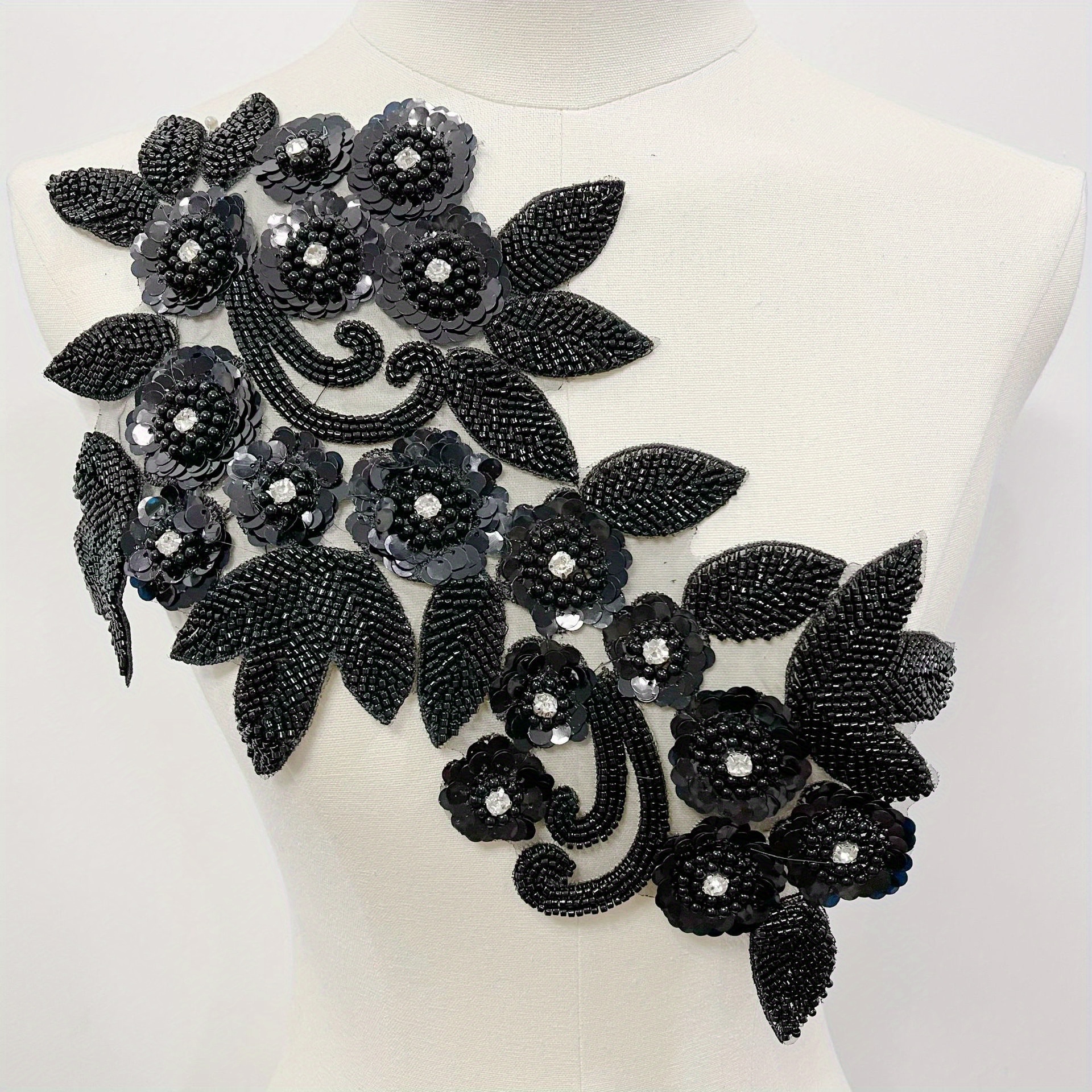 Luxurious Black Glass Crystal Applique For Women Overcoat Ornaments  Rhinestone Flower Trims In Pair Fashion Garments Accessory