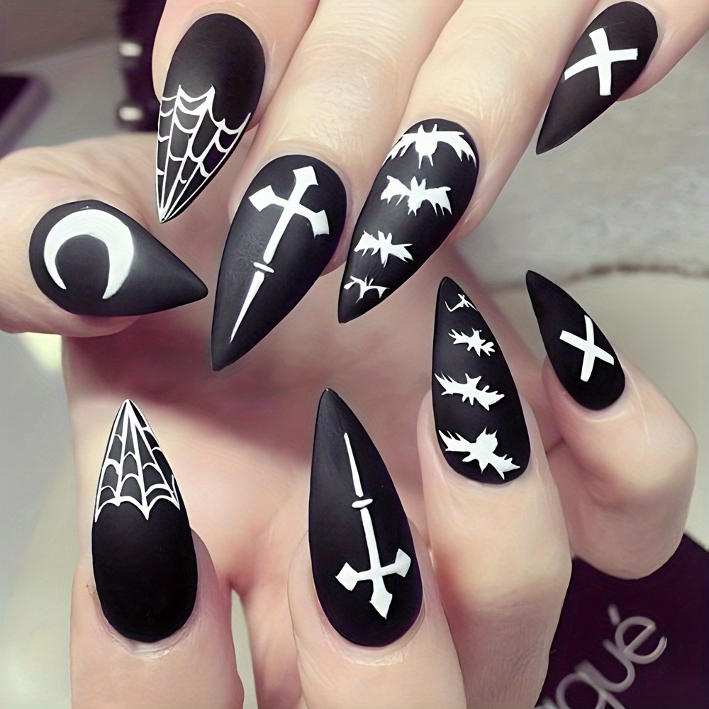 halloween bat nails