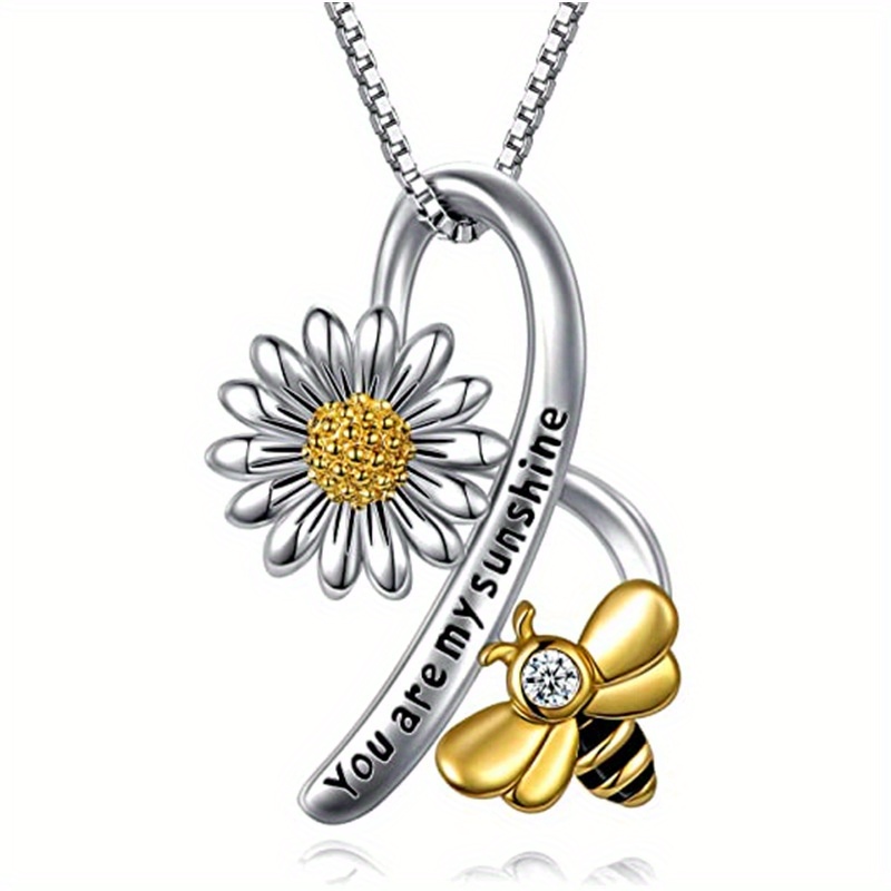 Daisy and Bee Necklace in Sterling Silver and Gold