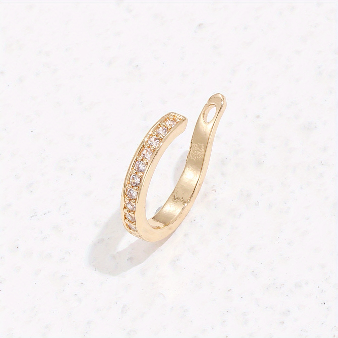 TEMU A Stylish And Minimalist Pair Of Synthetic Zirconia Ear Clips For Women's Dating Accessories.