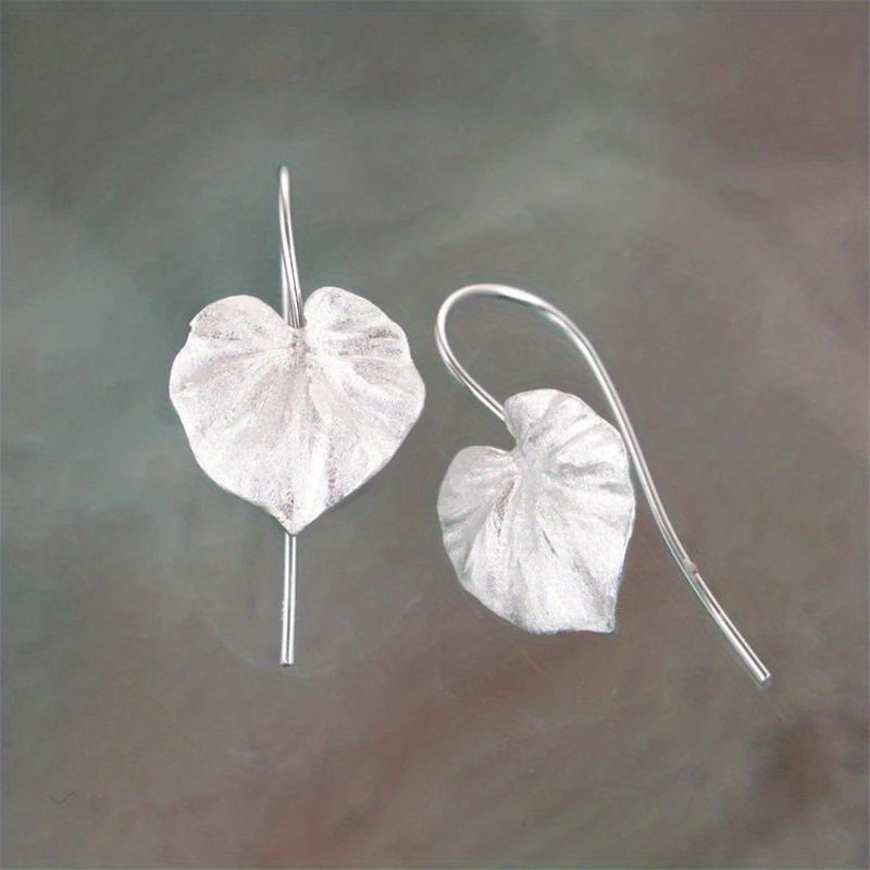 Fashion Creative Leaf Pendant Earrings Personality Fashion Simple Earrings