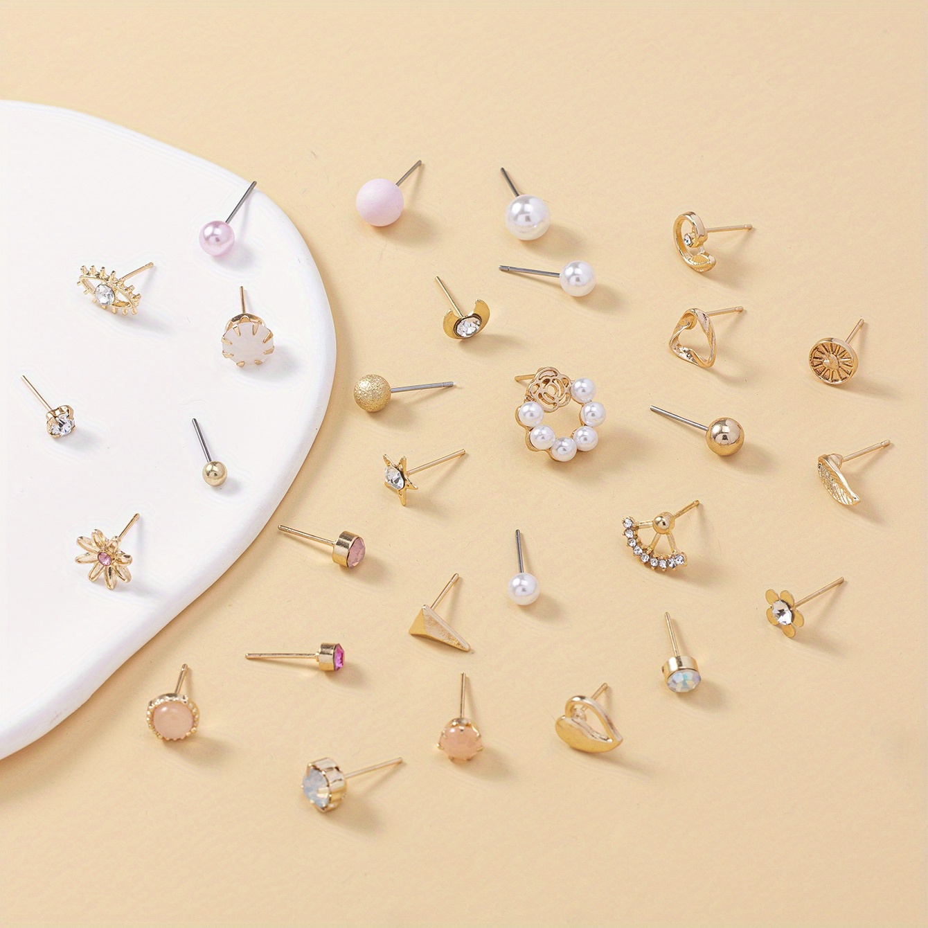 30 Pares de Pendientes Sencillos de Perlas de Imitación con Hojas, Patrón de Luna y Circonita Incrustada para Mujer, Accesorios Diarios