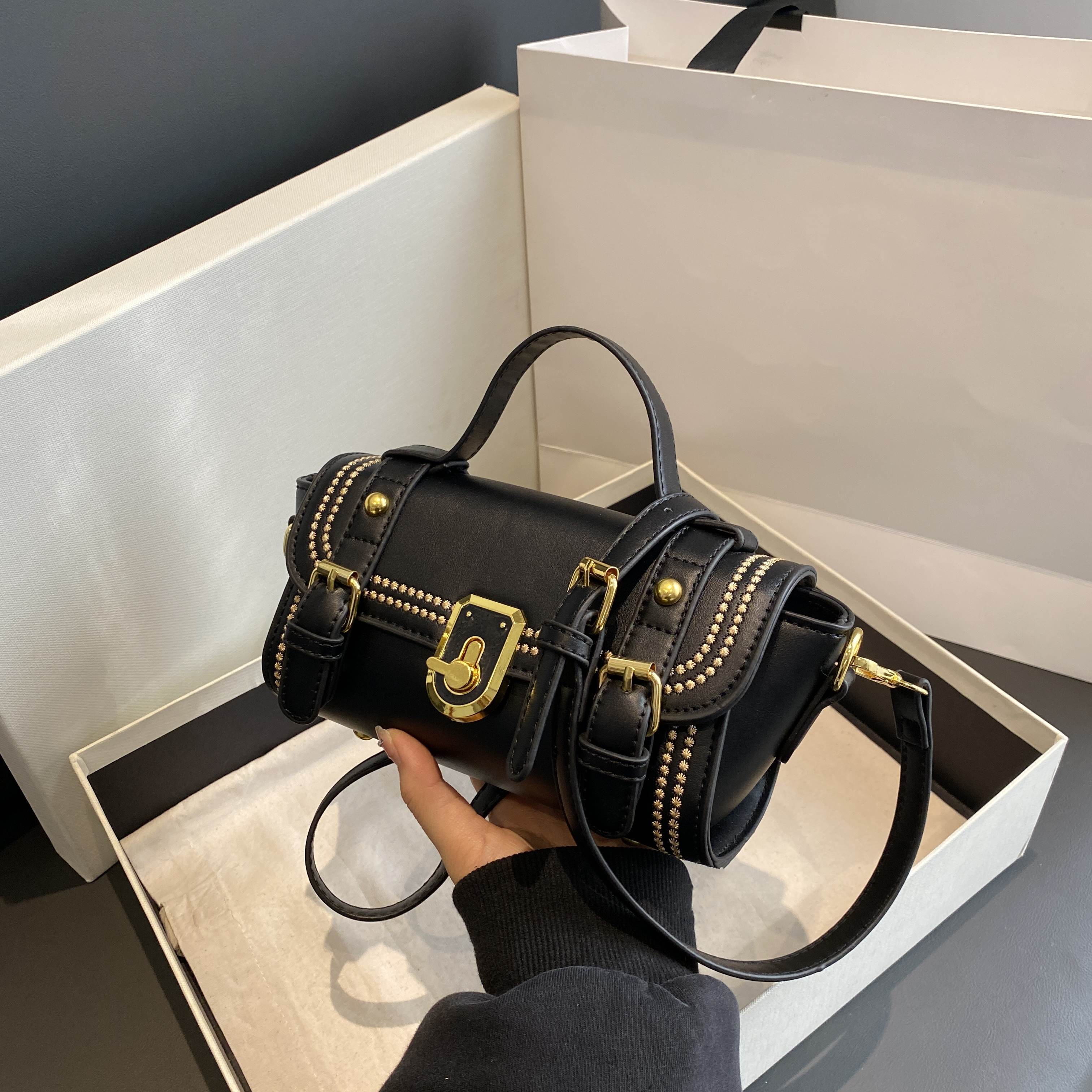 Black Twist Lock Shoulder Bag, Quilted Plaid Chain Crossbody Bag, Portable  Handle Pu Leather Classic Handbag - Temu