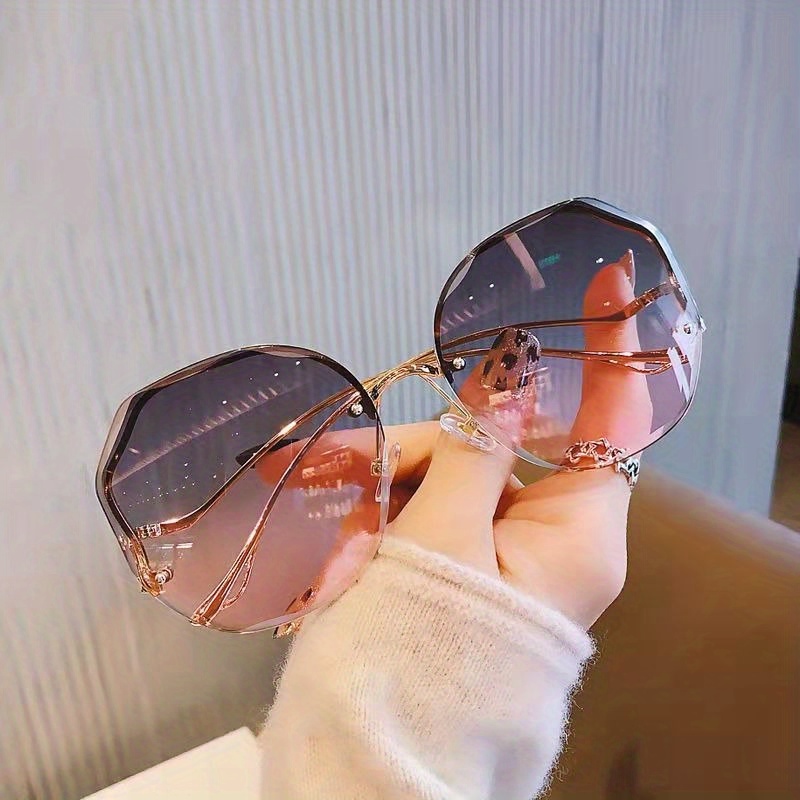 Oversized Gradient Lens Sunglasses UV400