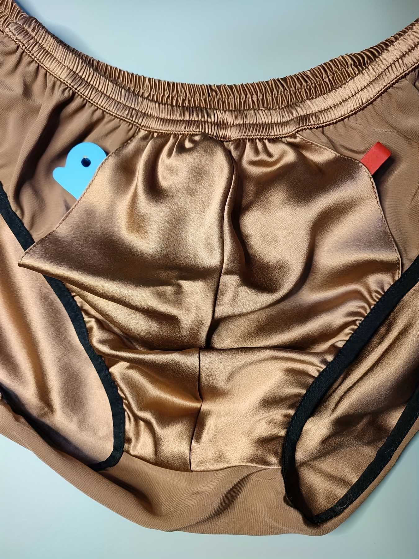 CYGE (4-Pack) Men's 100% Mulberry Silk Underwear Low Rise Briefsr Classics  Satin Briefs Panties : : Clothing, Shoes & Accessories