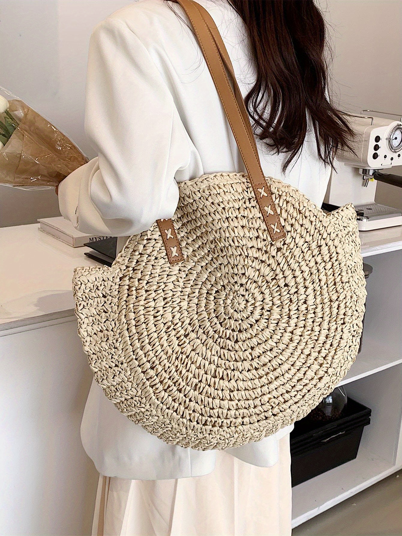 Round 2025 summer bag