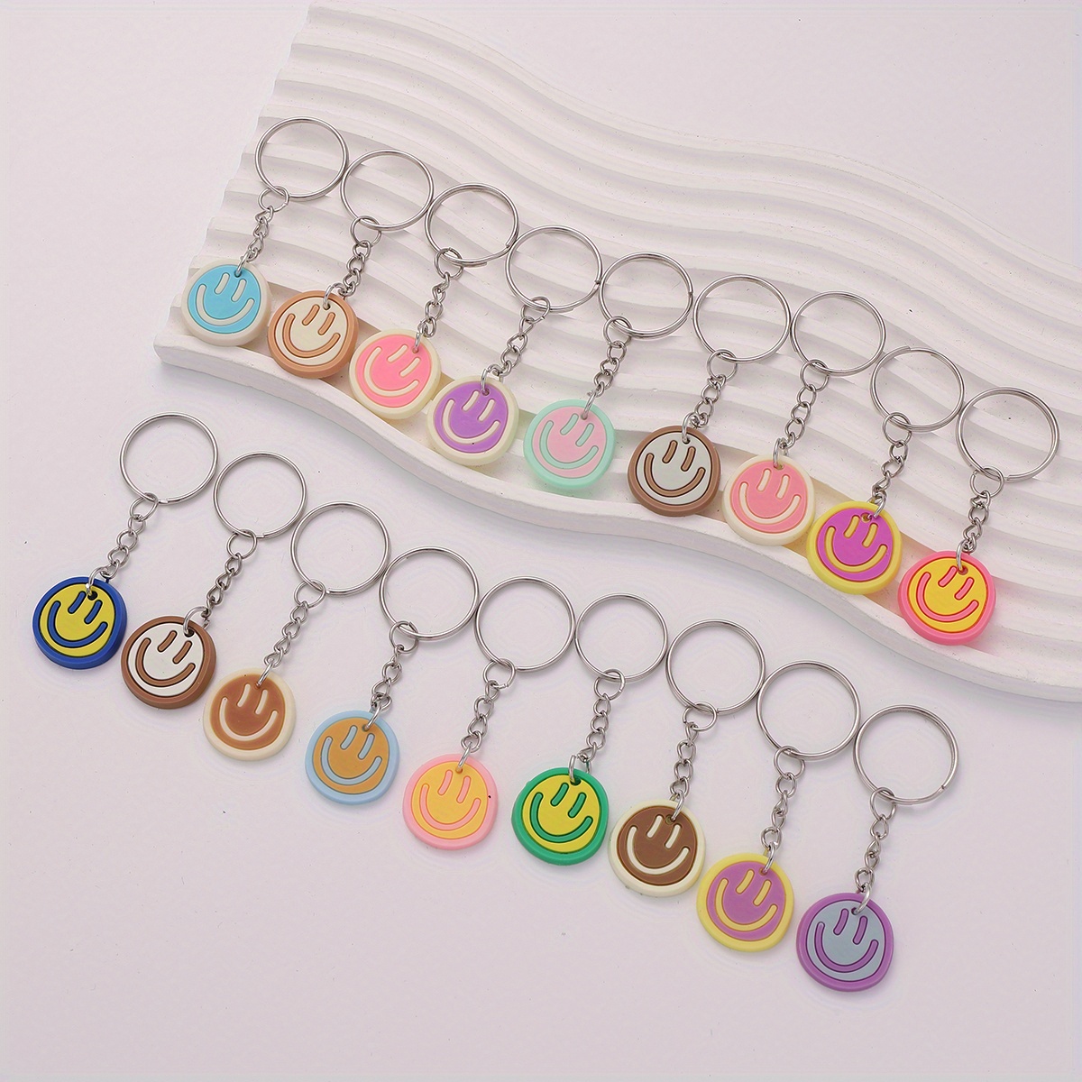 Image of 18 Cartoon Keychains Key Rings Bag Charms Suitable For Holiday Parties Small Gifts Back-to-school Day Small Gifts