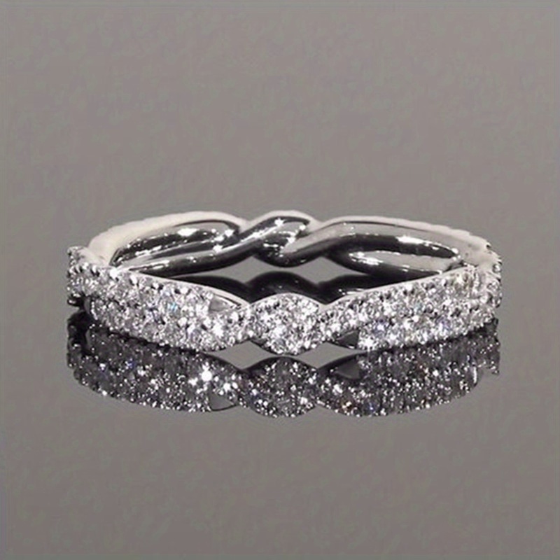 Exquisite Shiny Band Ring Inlaid Zircon Twisted Finger Rings For Women ...