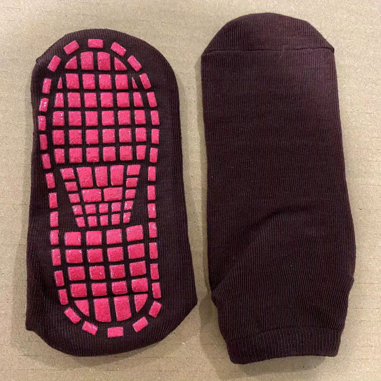 Warm Yoga Pilates Grip Anti-Slip Five Toe Socks - China Women Socks and  Yoga Socks price