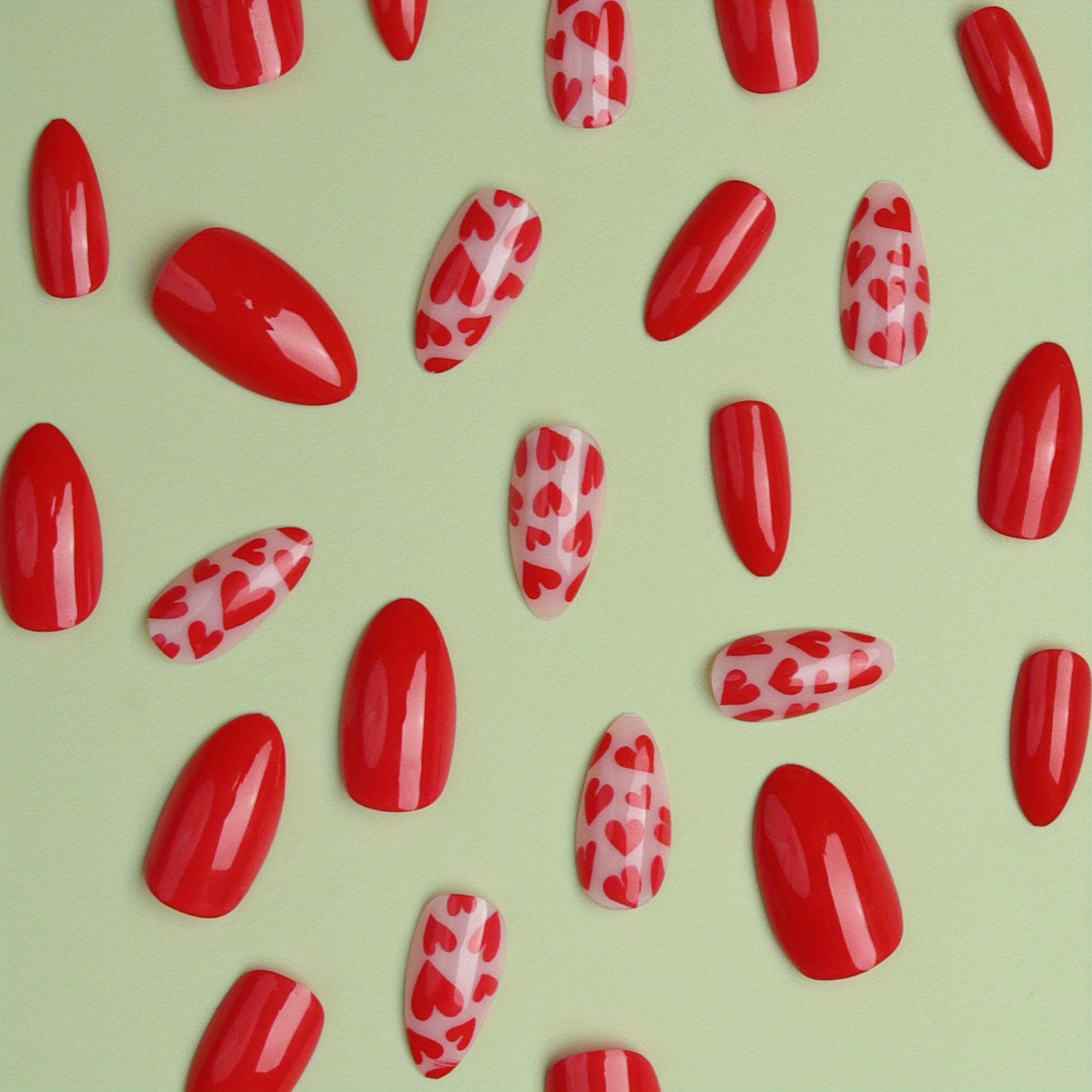 Red Press On Nails Medium Square Fake Nails With Red Heart Design Fashion Acrylic False Nail 