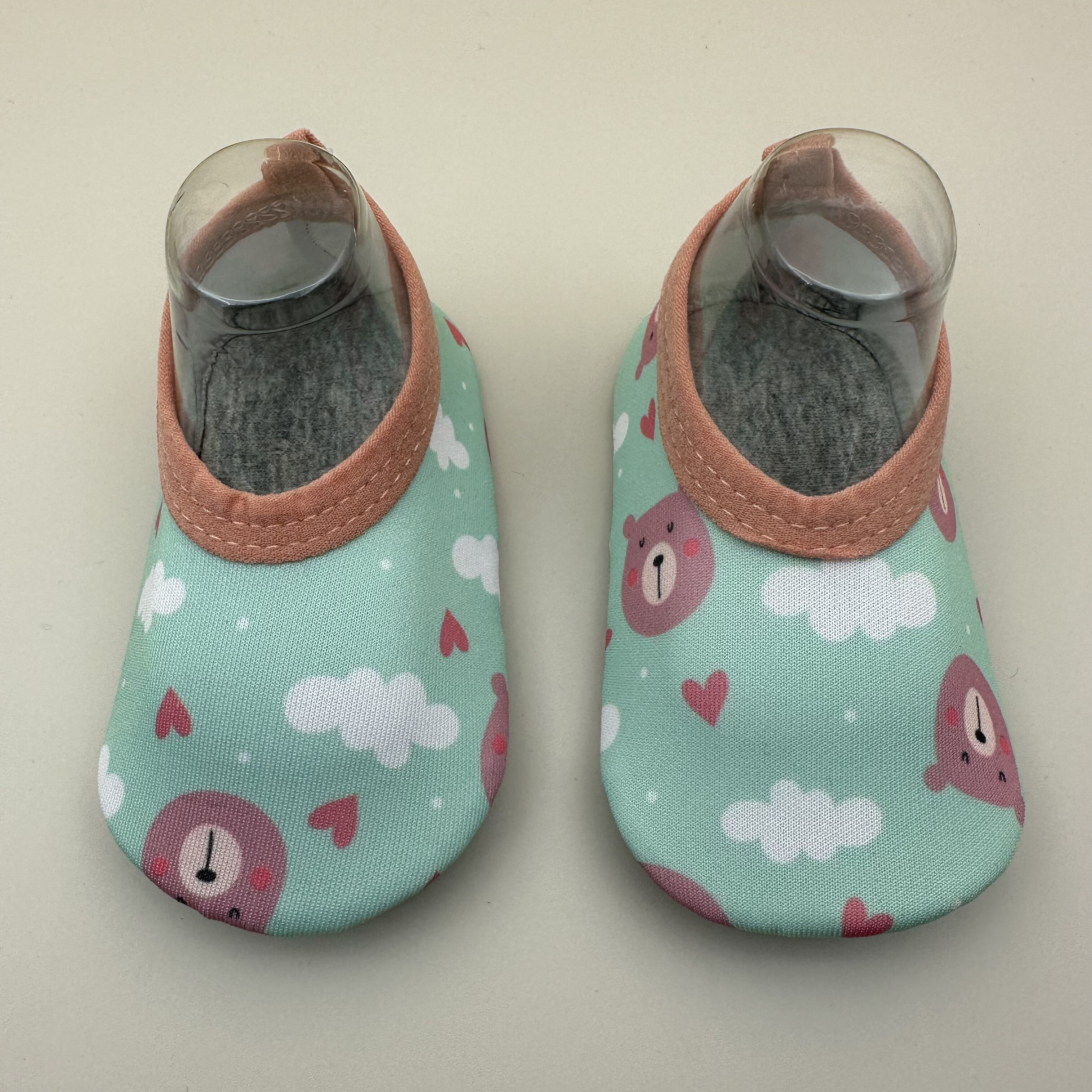  Egaivtya Calcetines antideslizantes para bebés y niños pequeños  con agarres, calcetines de algodón antideslizantes para niños, calcetines  de dinosaurio, paquete de 12, Conjunto de dinosaurio azul : Ropa, Zapatos y  Joyería