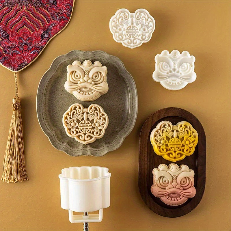 Plastic Heart Mooncake Press Mold Shapes Weaving Love Plunger