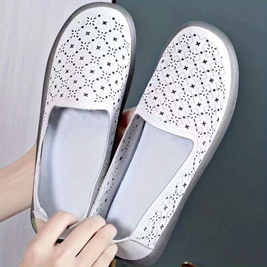 breathable closed toe shoes