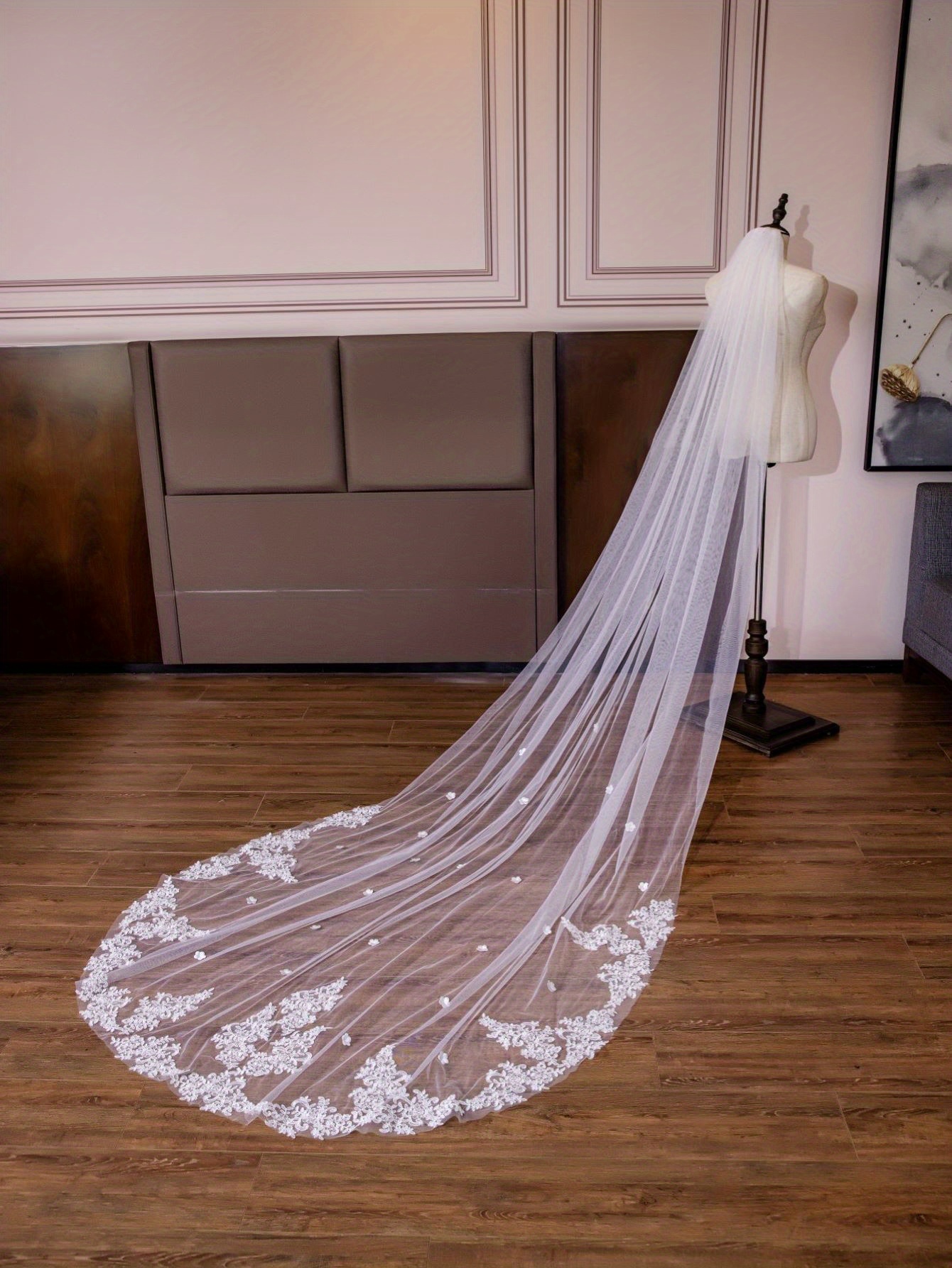 Simple White Mesh Bridal Veil with Hair Comb – Modsele