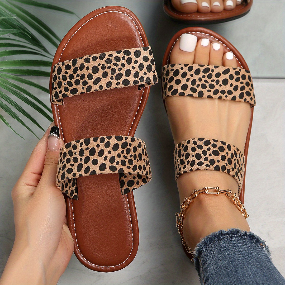 Image of Women's Leopard Print Slide Sandals, Trendy Double Strap Flat Outdoor Shoes, Lightweight Slip On Beach Shoes
