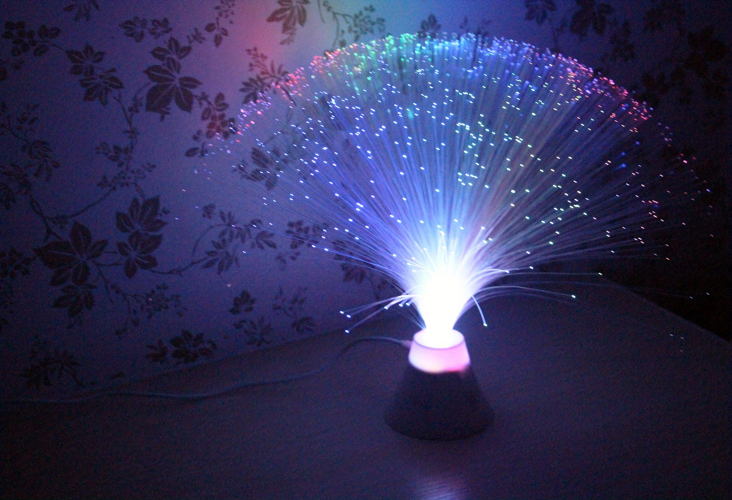 1pc Lampe à fibre optique avec base en cristal changeant de - Temu
