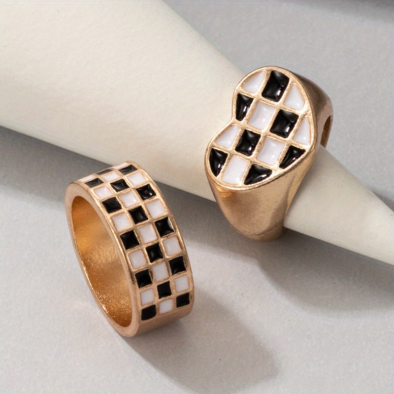 Chunky Heart Rings + Minimalist Band Ring Trendy Checkerboard