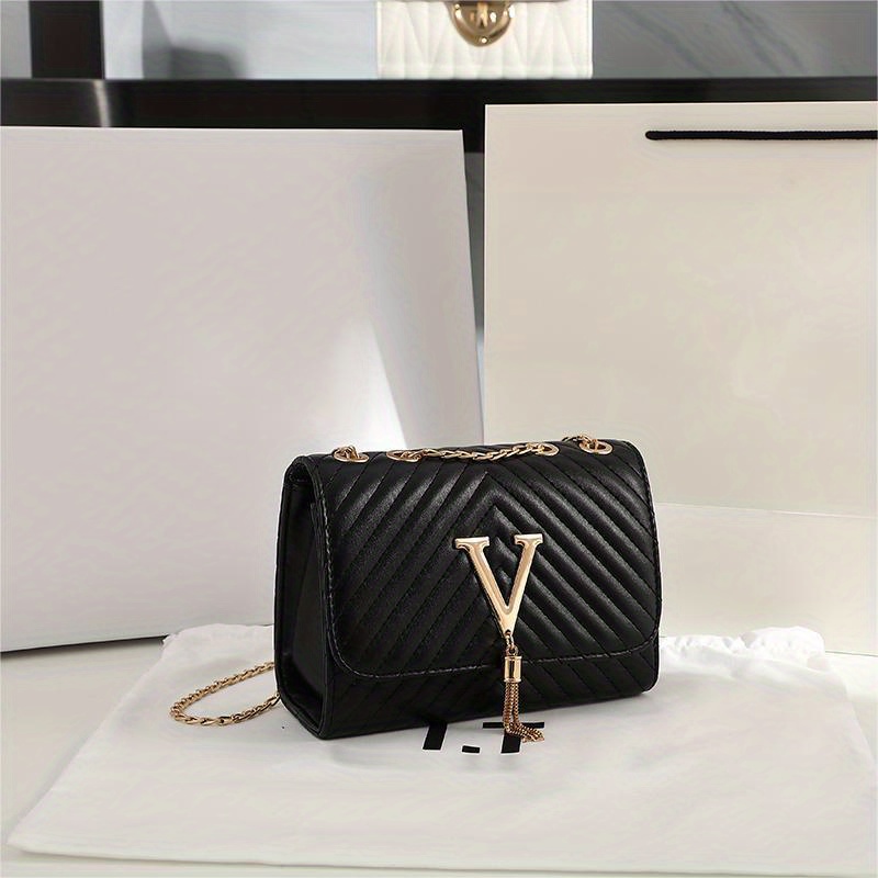 Louis Vuitton Small black box chain decoration crossbody bag for
