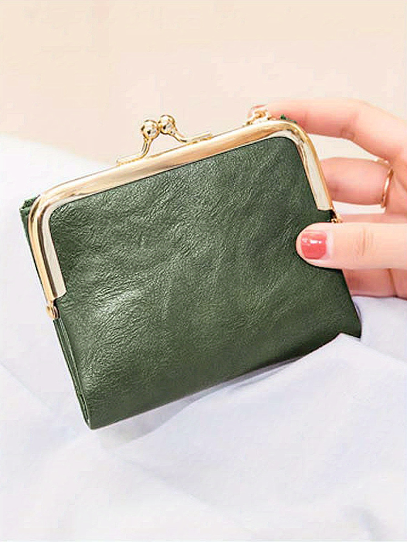  Contacts Kiss Lock Wallet for Women Leather Clutch Wallet  Vintage Coin Purse RFID Wallet Bifold Brown Card Phone Holder : Clothing,  Shoes & Jewelry