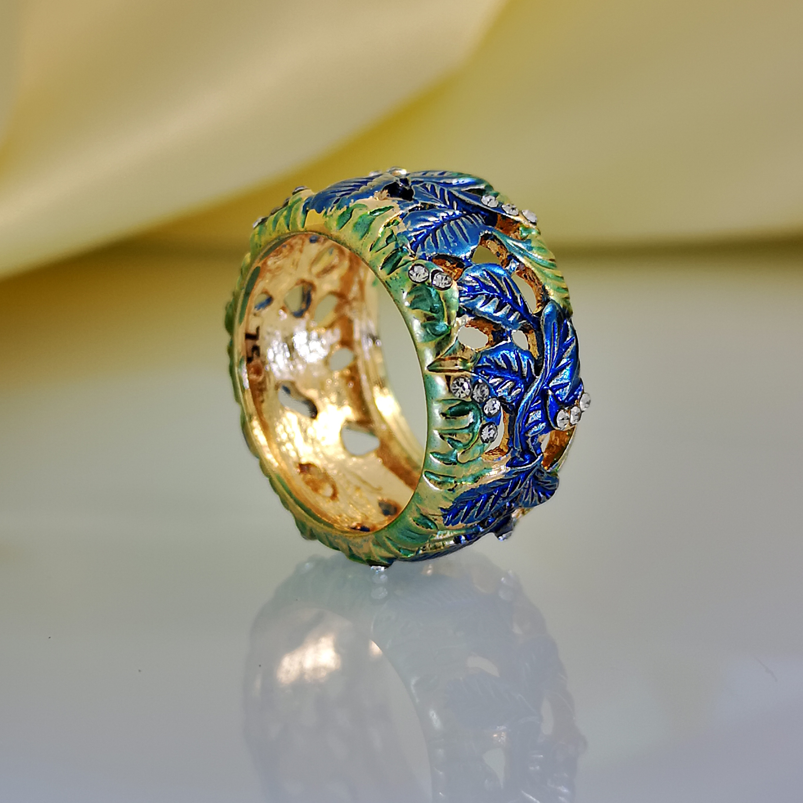 Vintage Men's Painted Flower Leaf Enamel Ring