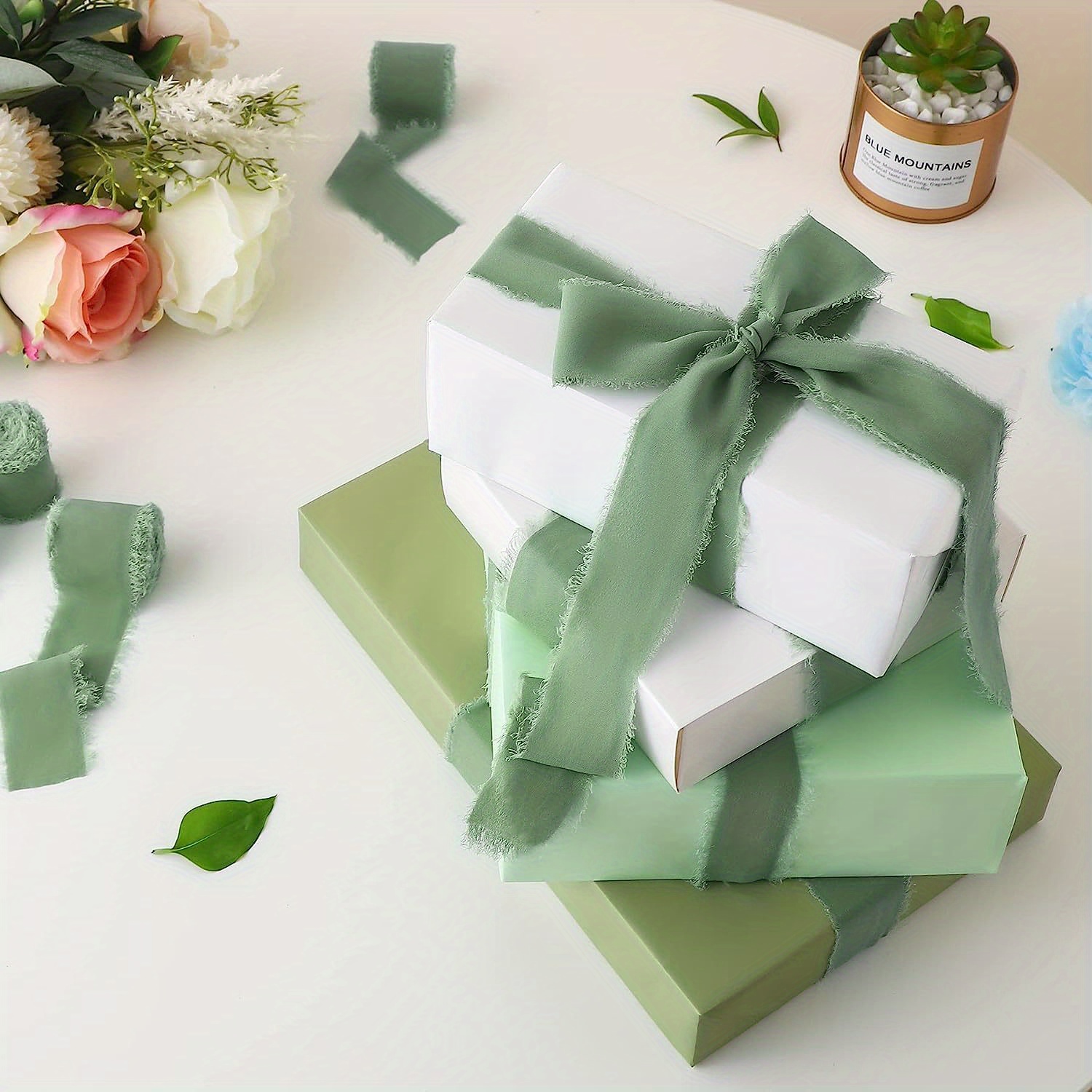 15 Yd Fringe Chiffon Ribbon White Chiffon Silk Ribbon for Wedding  Invitations, Bouquets, Gift Wrapping(Per Roll 2 x 5.5 Yd)