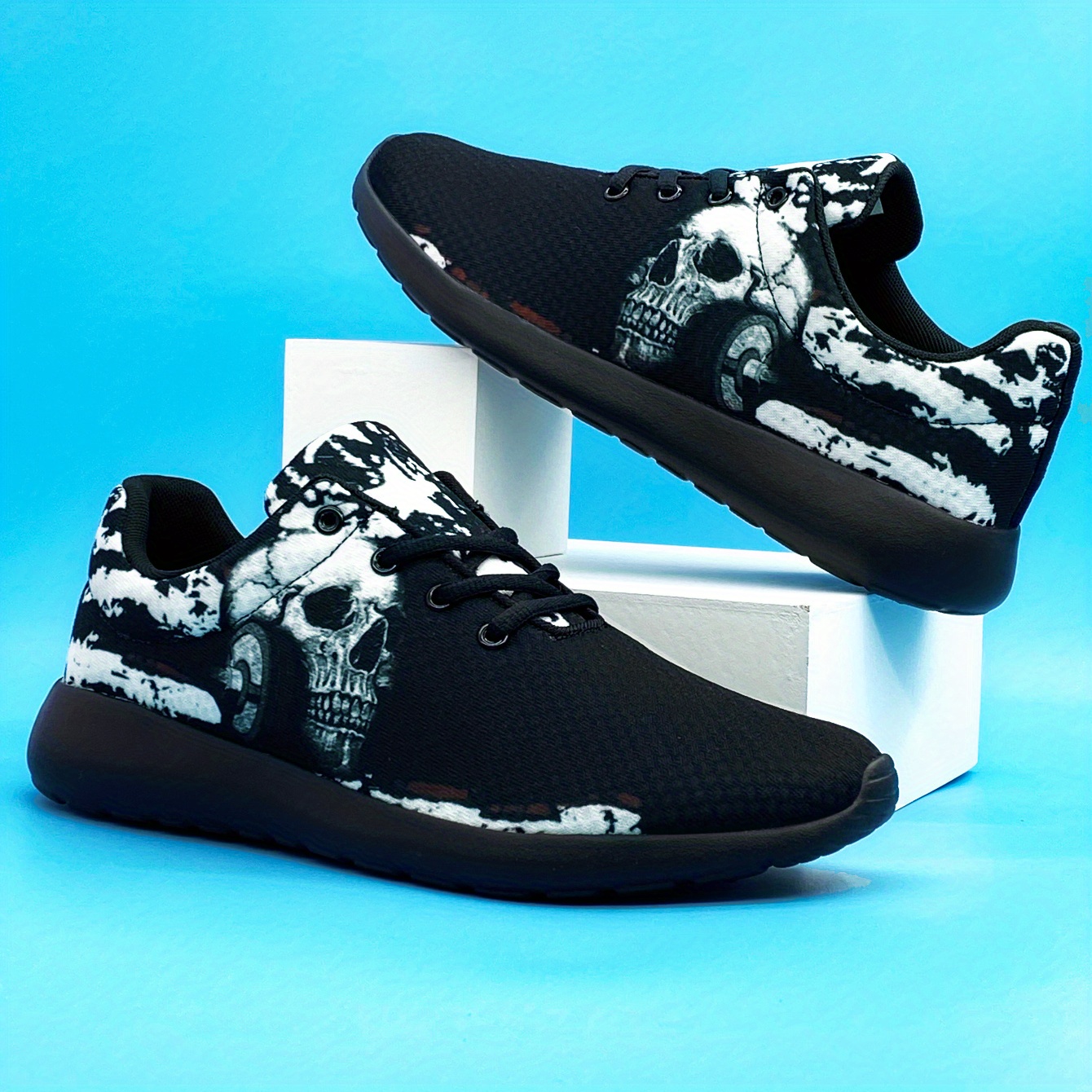 Image of Punk Skull Men's Outdoor Breathable Lightweight Comfortable Durable Anti-slip Mesh Print Low-top Lace-up Athletic Shoes