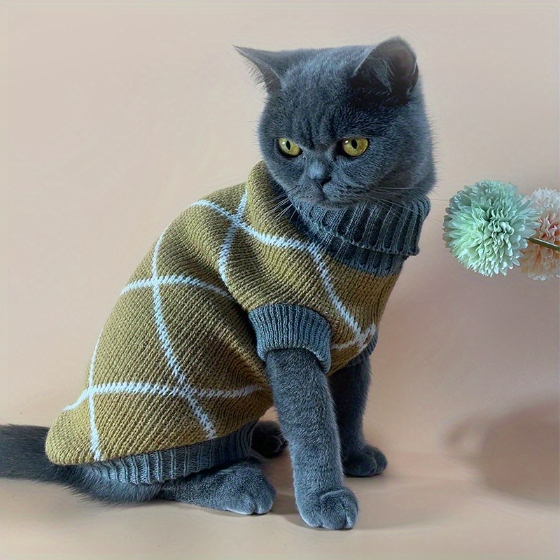 Keep Your Pet Cozy And Stylish With This Fashion Khaki Rhombus Pattern Pet Sweater!