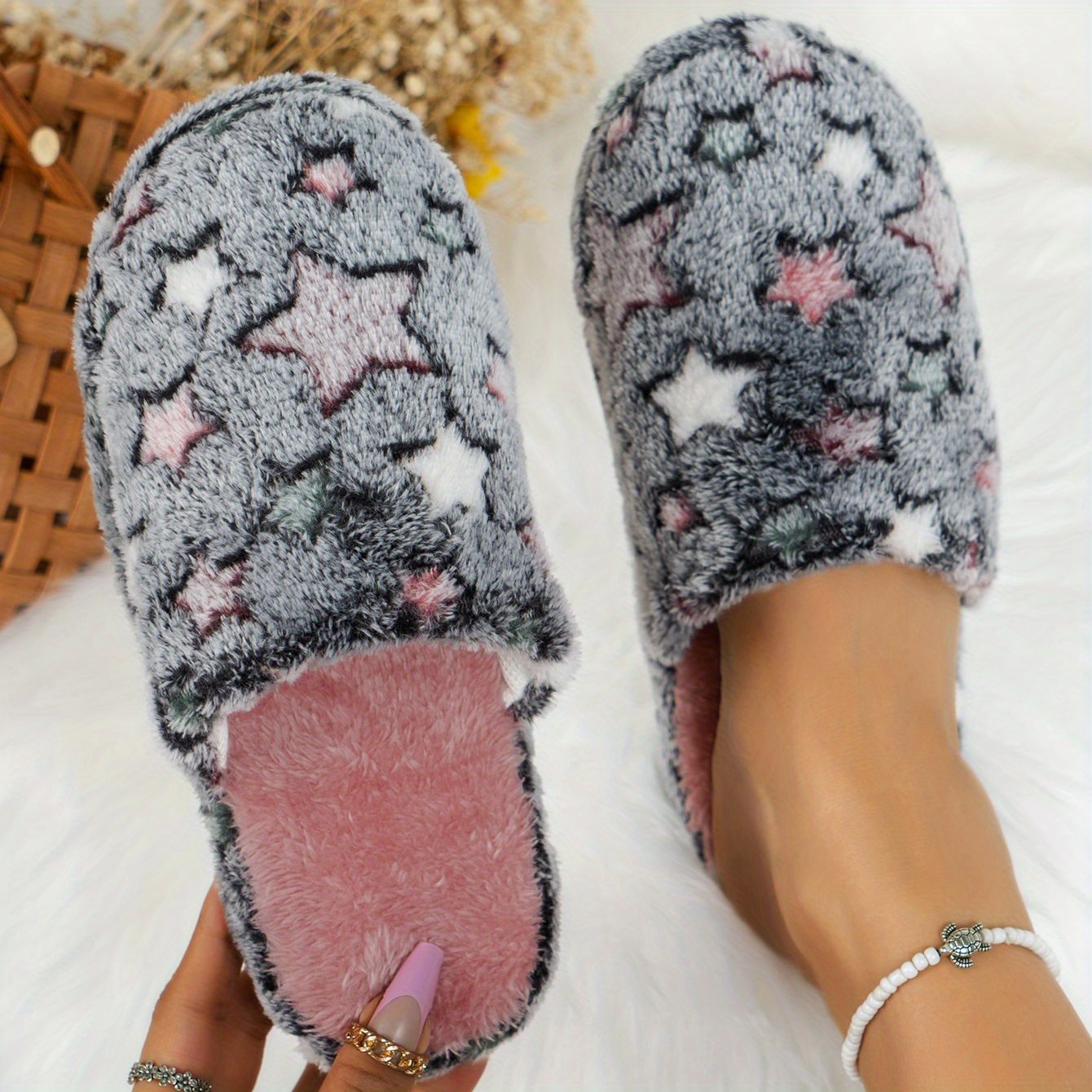 Women's Home Slippers, Autumn/winter Comfortable Plush Velvet Bedroom Slippers, Indoor Slippers - Couple's Style Holiday Gift, Women Shoes